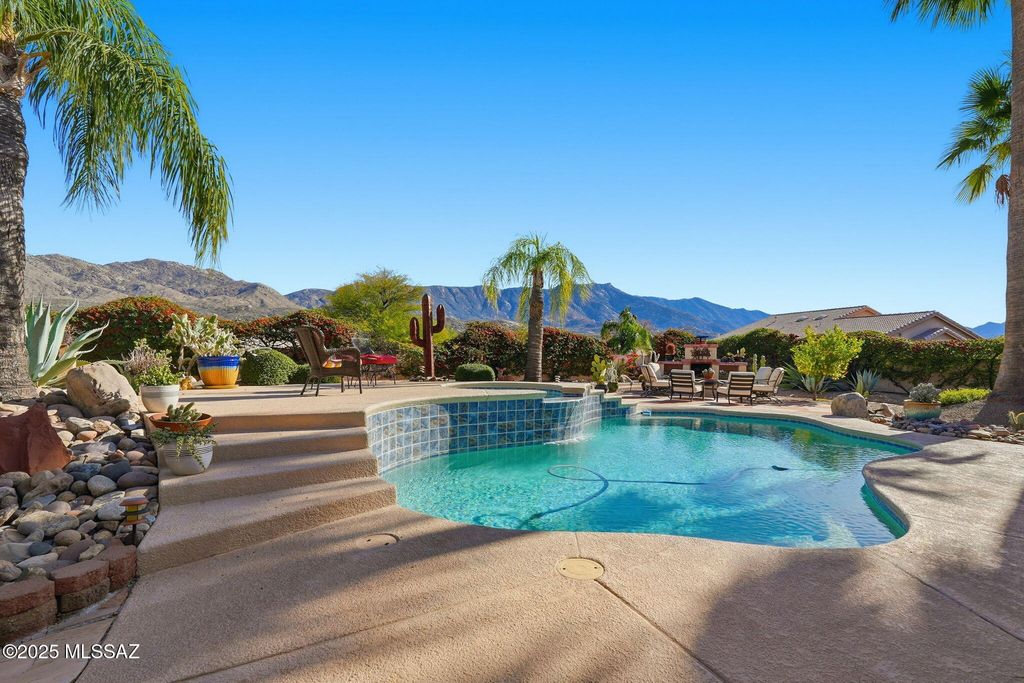 37467 S Ridgeview Boulevard, Tucson, AZ 85739