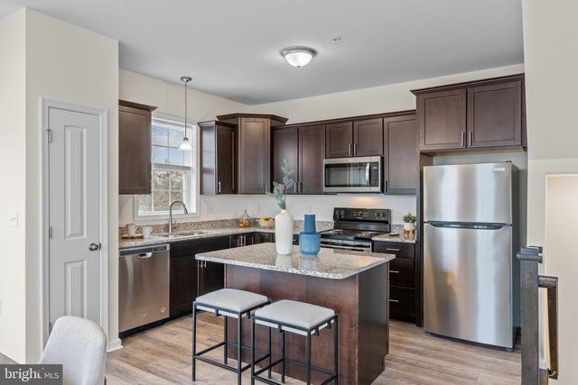 2050 TERRACE VIEW LANE, Mechanicsburg, PA 17055
