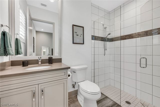 6184 Antigua WAY, Naples, FL 34113