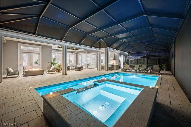 6184 Antigua WAY, Naples, FL 34113