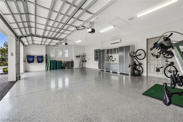 6184 Antigua WAY, Naples, FL 34113