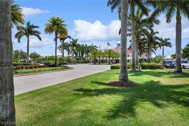 6184 Antigua WAY, Naples, FL 34113