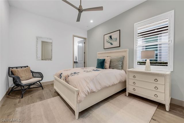 6184 Antigua WAY, Naples, FL 34113