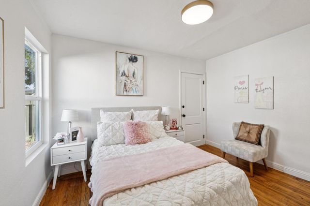 2352 Menalto Avenue, East Palo Alto, CA 94303