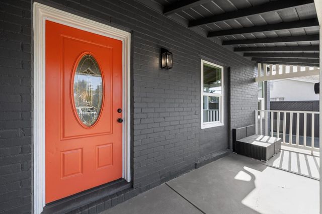 2352 Menalto Avenue, East Palo Alto, CA 94303