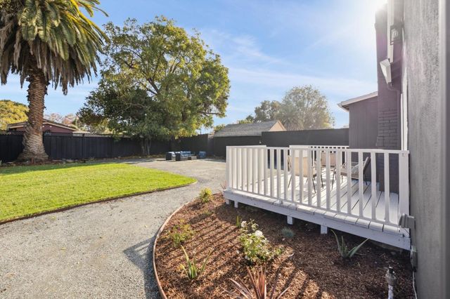 2352 Menalto Avenue, East Palo Alto, CA 94303