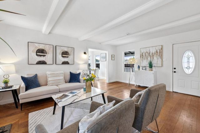 2352 Menalto Avenue, East Palo Alto, CA 94303