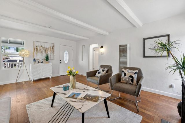 2352 Menalto Avenue, East Palo Alto, CA 94303