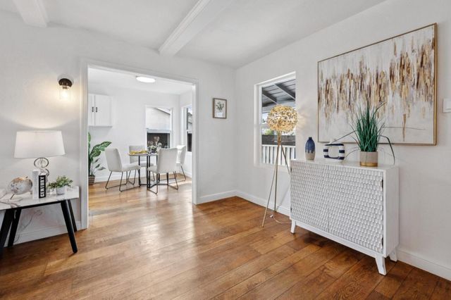 2352 Menalto Avenue, East Palo Alto, CA 94303