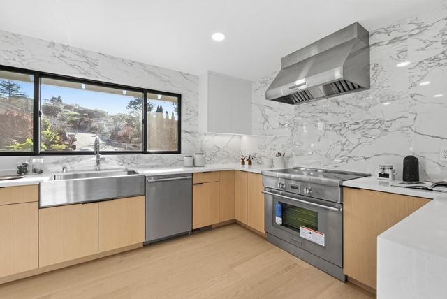 22 Dickens Court, San Carlos, CA 94070