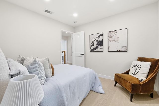 22 Dickens Court, San Carlos, CA 94070