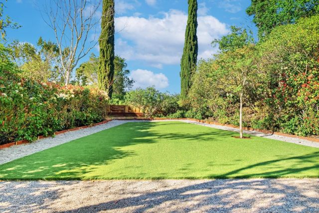 22 Dickens Court, San Carlos, CA 94070