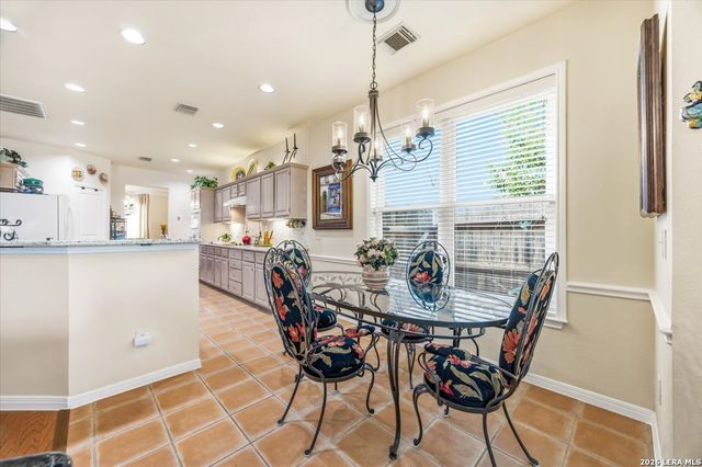 17202 Blanco Oaks, San Antonio, TX 78248