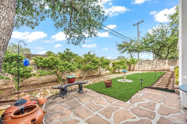 17202 Blanco Oaks, San Antonio, TX 78248