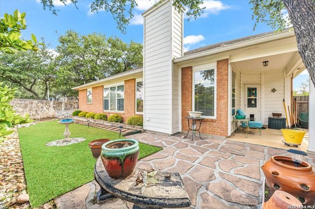 17202 Blanco Oaks, San Antonio, TX 78248