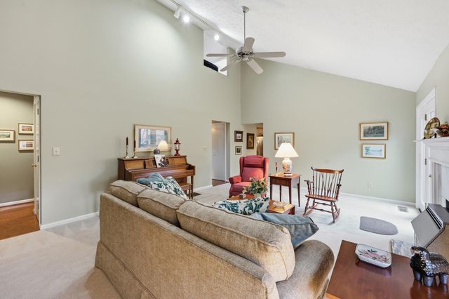 3504 Cheddington Lane, Lexington, KY 40502