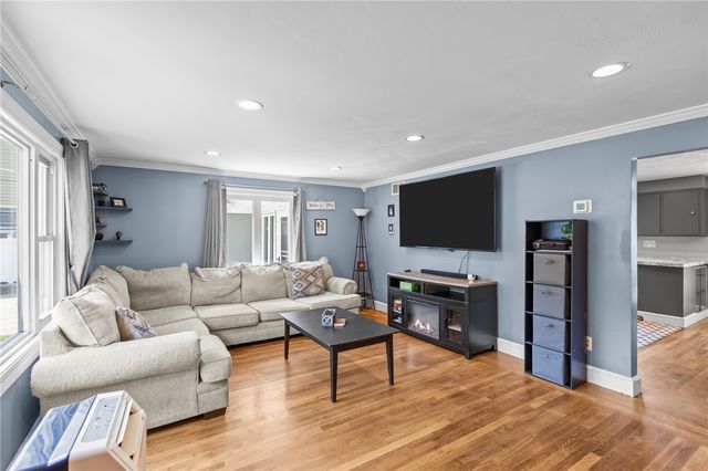 58 East Street, West Warwick, RI 02893