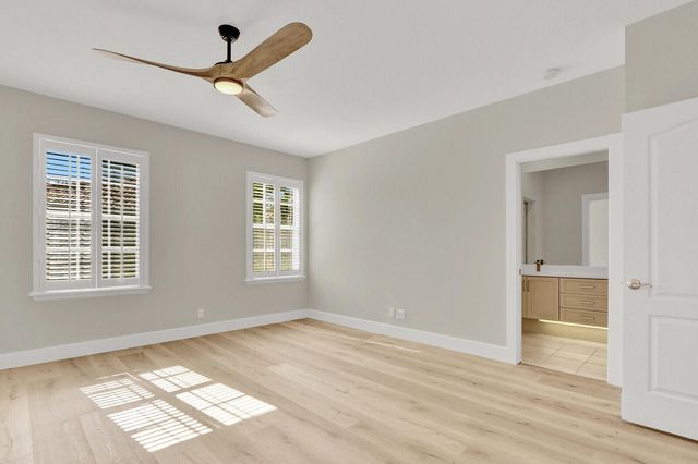 28 Live Oak Circle, Tequesta, FL 33469