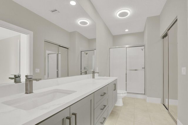 28 Live Oak Circle, Tequesta, FL 33469