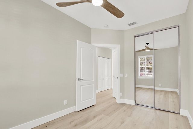 28 Live Oak Circle, Tequesta, FL 33469