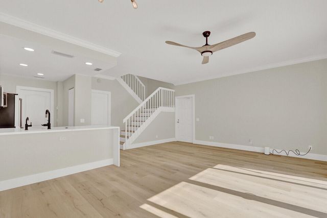 28 Live Oak Circle, Tequesta, FL 33469