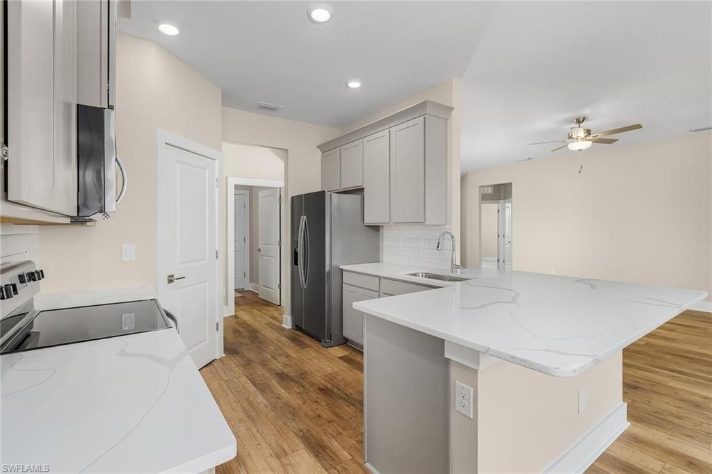 963 Admiral Bull Halsey AVE, LABELLE, FL 33935 — photo 3