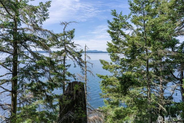 1602 Channel Road, Lopez Island, WA 98261