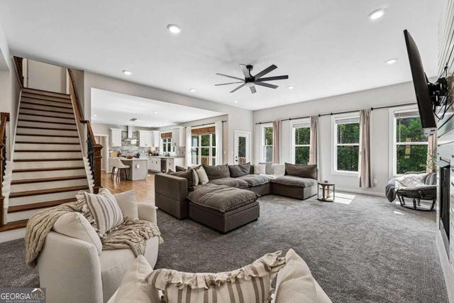 4214 Quail Creek Drive, Flowery Branch, GA 30542