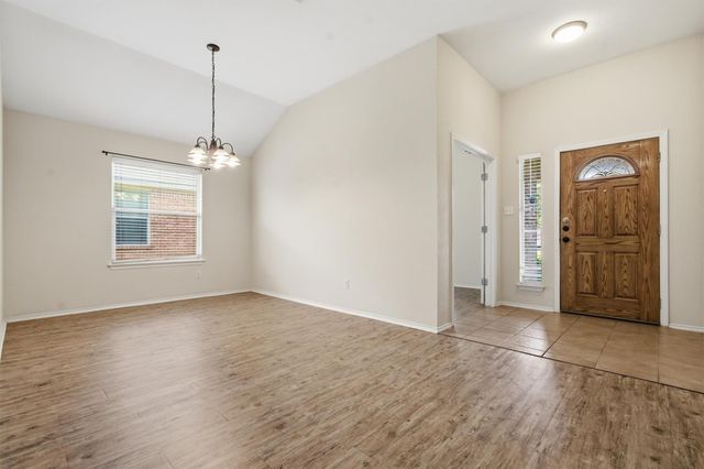 224 Poplarwood DR, Kyle, TX 78640