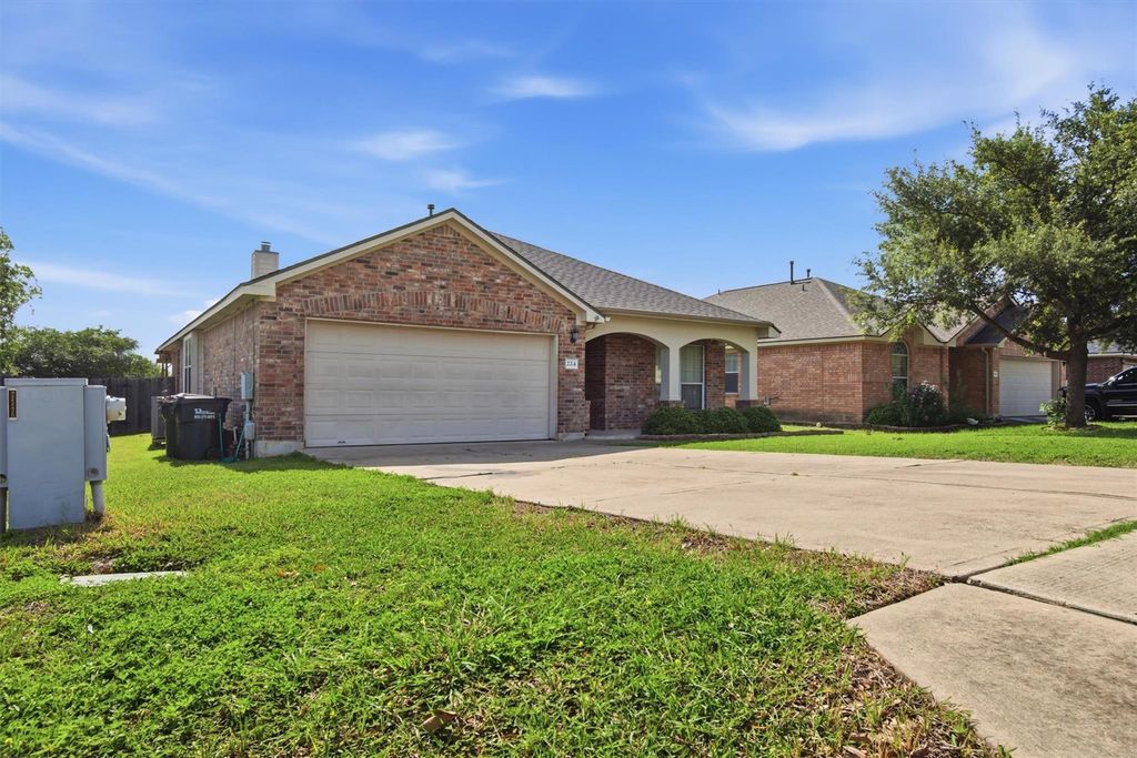 224 Poplarwood DR, Kyle, TX 78640