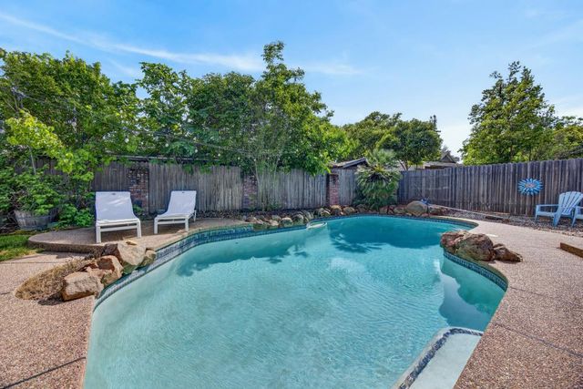 6715 Main Ave, Orangevale, CA 95662