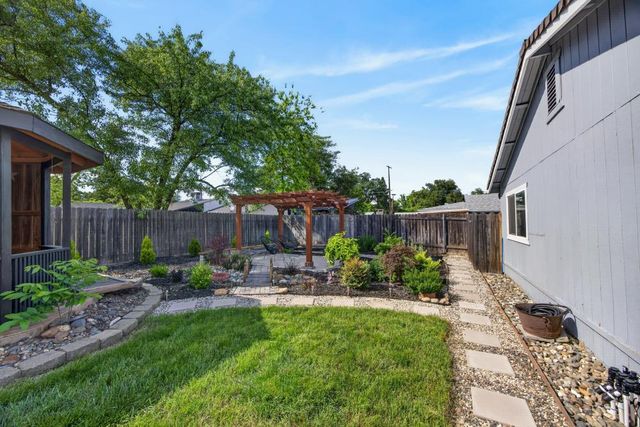 6715 Main Ave, Orangevale, CA 95662