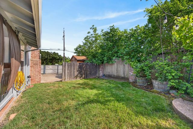 6715 Main Ave, Orangevale, CA 95662