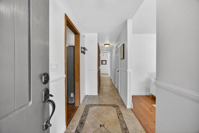 6715 Main Ave, Orangevale, CA 95662