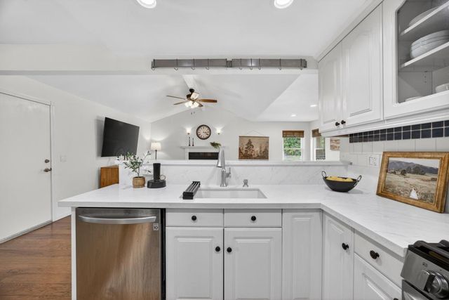 6715 Main Ave, Orangevale, CA 95662