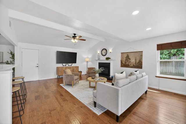 6715 Main Ave, Orangevale, CA 95662