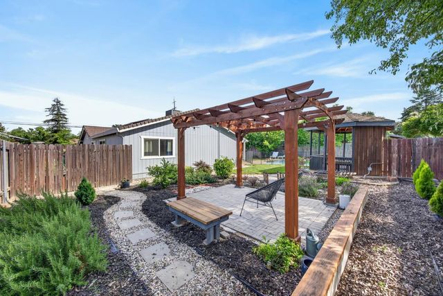 6715 Main Ave, Orangevale, CA 95662