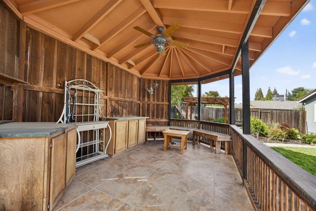 6715 Main Ave, Orangevale, CA 95662