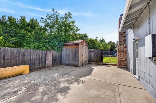 6715 Main Ave, Orangevale, CA 95662