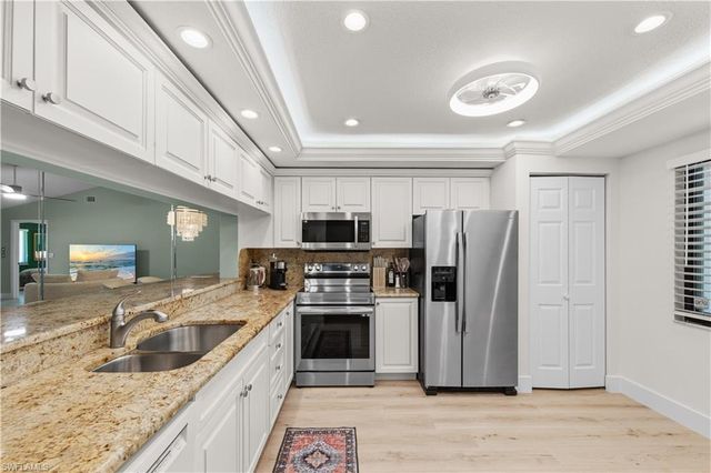 5741 Deauville CIR F301, Naples, FL 34112