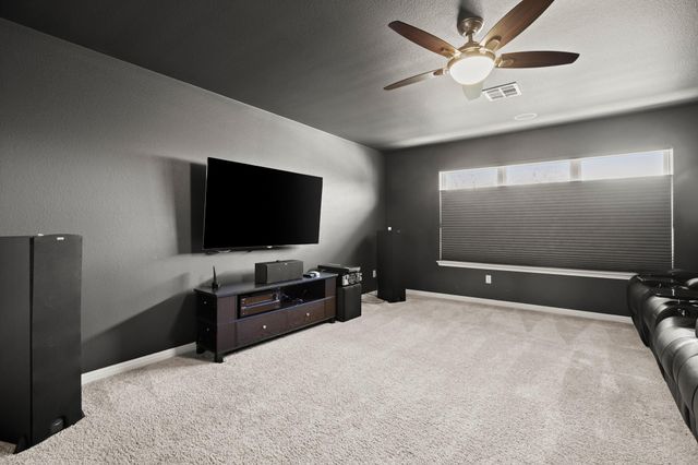 2401 Yaupon Range DR, Leander, TX 78641