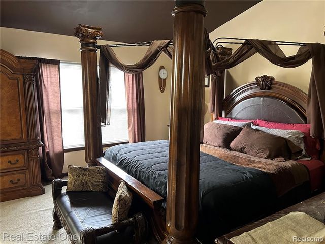 19130 W 11 Mile Road 6, Lathrup Village, MI 48076