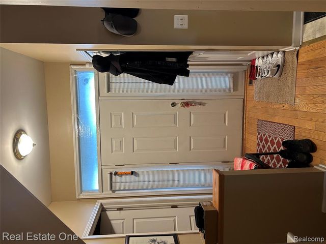 19130 W 11 Mile Road 6, Lathrup Village, MI 48076