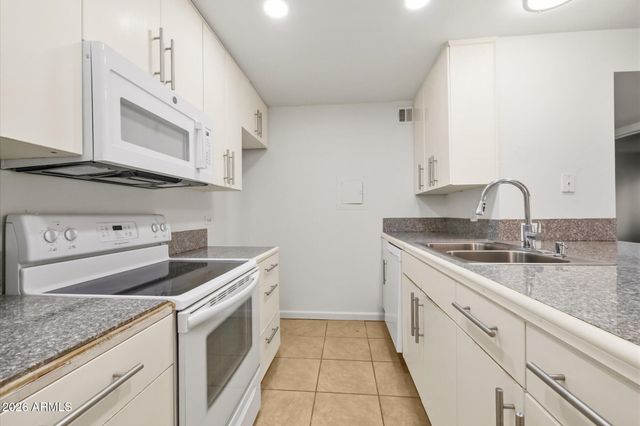 8055 E THOMAS Road H101, Scottsdale, AZ 85251