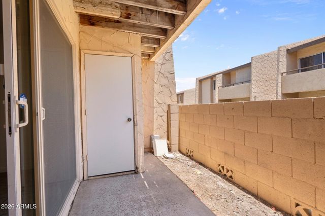8055 E THOMAS Road H101, Scottsdale, AZ 85251
