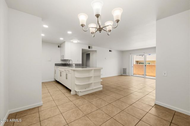 8055 E THOMAS Road H101, Scottsdale, AZ 85251