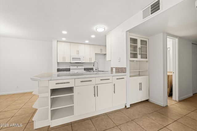 8055 E THOMAS Road H101, Scottsdale, AZ 85251
