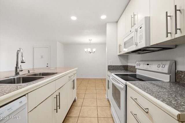 8055 E THOMAS Road H101, Scottsdale, AZ 85251