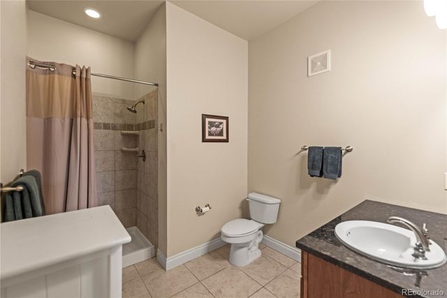 1700 N Emerson Street 304, Denver, CO 80218