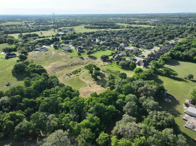 2917 Twisted Oak Drive, Brenham, TX 77833